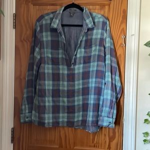 Eddie Bauer- Pull over flannel